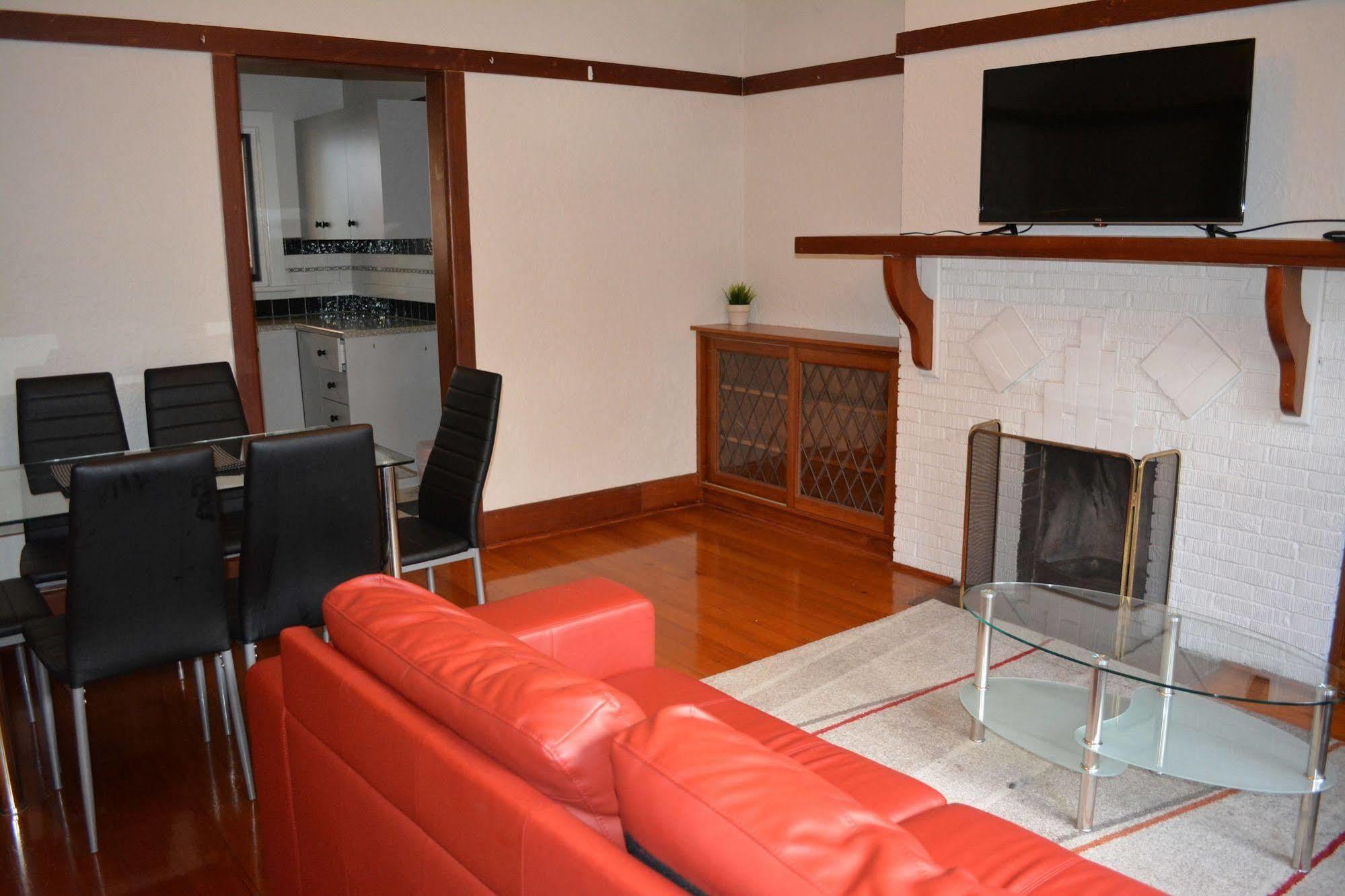 Como Court Budget Accommodation Melbourne Buitenkant foto