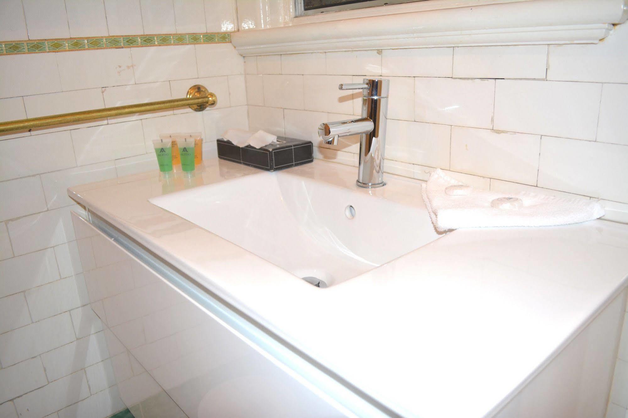 Como Court Budget Accommodation Melbourne Buitenkant foto