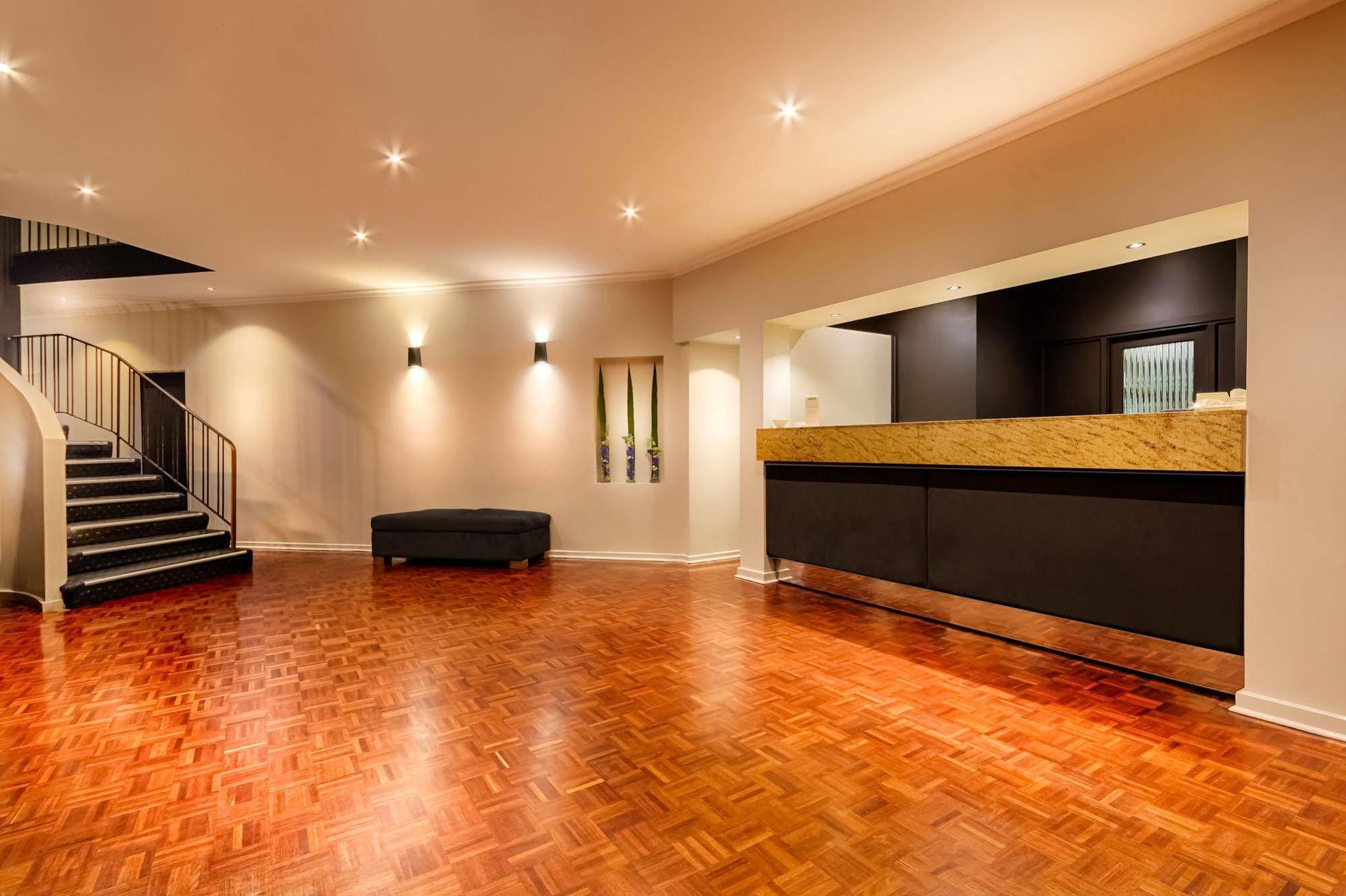Como Court Budget Accommodation Melbourne Buitenkant foto